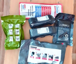 Typical warming kit for soldiers